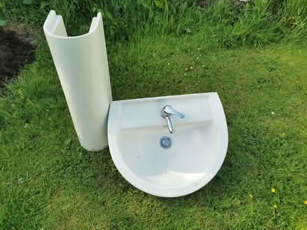 Photo of free Bathroom sink and pedestal (Underbarrow LA8) #1