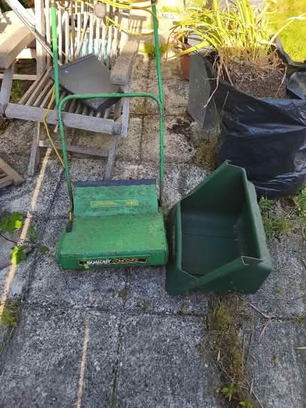 Photo of free Lawnmower (Abbey Wood DA17) #2