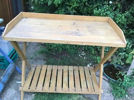 Photo of free Potting bench (Towards Shotgate) #1
