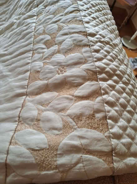 Photo of free Dunelm Double Bedspread (Darley Hillside DE4) #2
