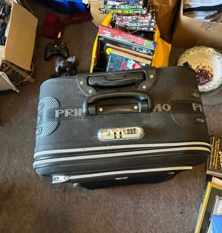 Photo of free Large suitcase (Selhurst SE25) #2