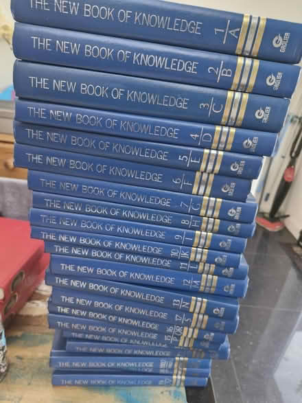 Photo of free The new book of knowledge (Tilehurst) #1