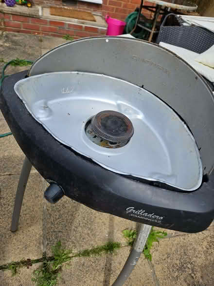 Photo of free Portable gas barbecue (Woodford IG8) #2