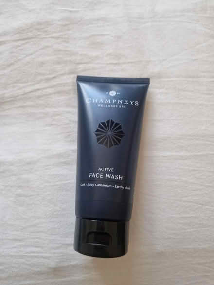 Photo of free Champneys face wash (Nn26ll) #1