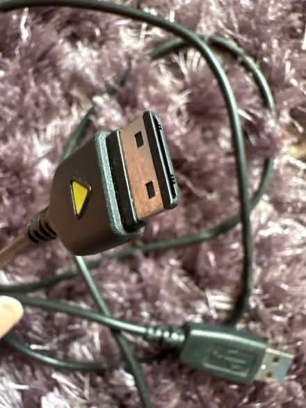 Photo of free Old Samsung chargers (Ashford TW15) #1
