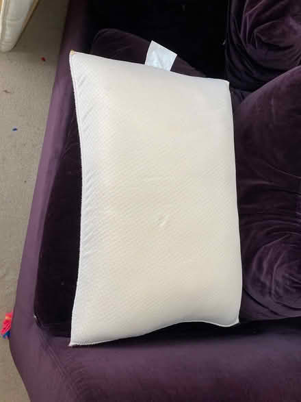 Photo of free Memory foam pillow (BS4) #2