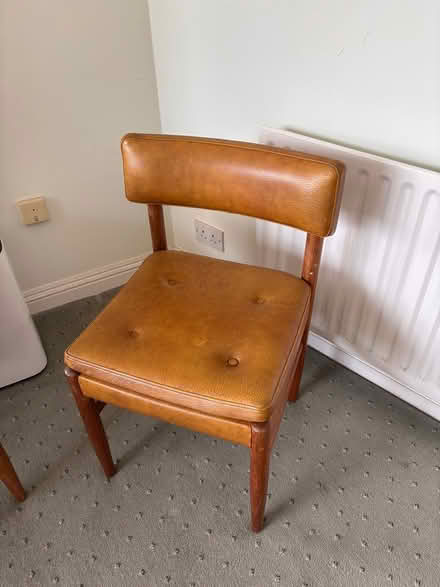Photo of free 3 chairs (Near dart station) #1