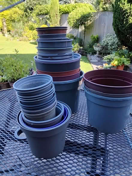 Photo of free Plastic garden pots (Eastcote HA4) #1