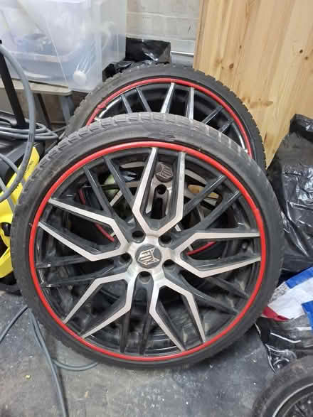Photo of free Fox 20" alloy wheels - only 2 (Se9 4ae) #1