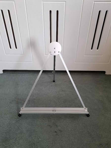 Photo of free Folding easel (Vange SS16) #1
