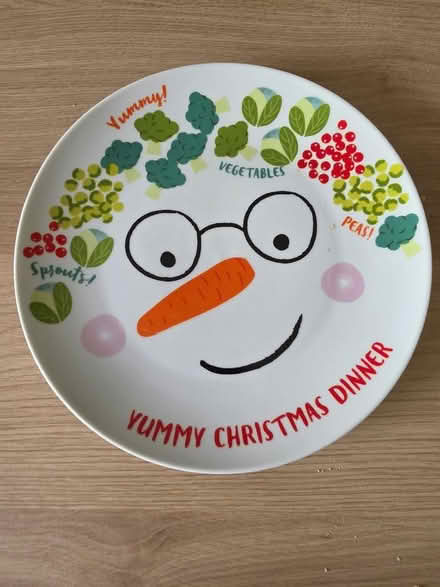 Photo of free 2 christmas plates (Malvern Link WR14) #1