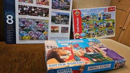 Photo of free Jigsaw puzzles set (Old Road OX3) #1