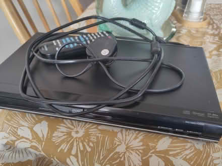 Photo of free DVD player (Maiden Erlegh Nature Reserve RG6) #1