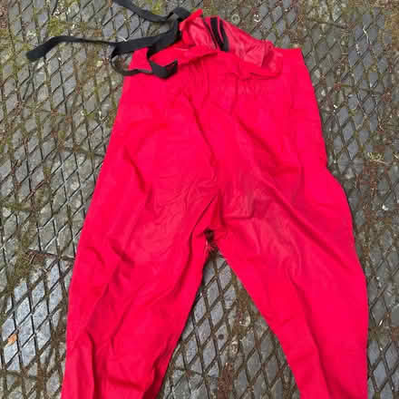 Photo of free XL salopettes (not skiing) in need of repair (Welwyn AL6) #3