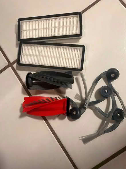 Photo of free Roborock Qrevo Curv S5X/S5V Robot (Rathburn and Creditview) #1