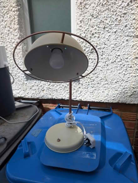 Photo of free Desk light (mains) (Addlestone KT15) #1