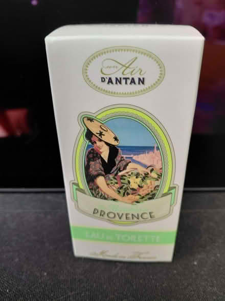 Photo of free Un air d'antan eau de toilette perfume (Stroud GL5) #2