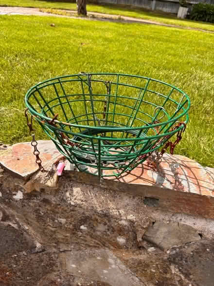 Photo of free 2 Wire hanging baskets (UpperHale GU9) #1