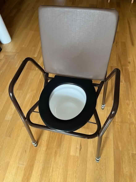 Photo of free Commode (Dublin 6 (Terenure/Rathgar)) #1