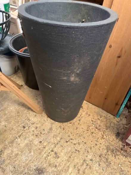 Photo of free Various pots (Southborough) #1