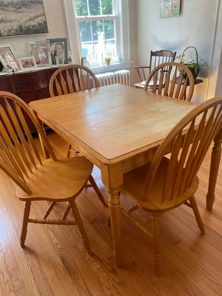 Photo of free Oak kitchen table and chairs (Morris Plains) #1