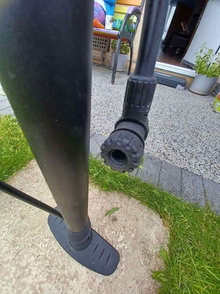 Photo of free Upright bicycle pump (Kendal LA9) #2