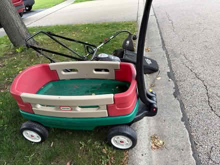 Photo of free Kuds plastic wagon (carpentersville) #2