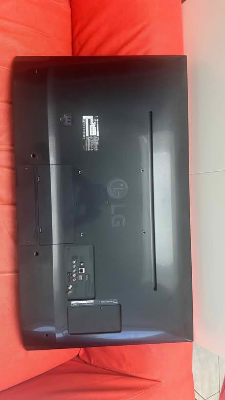 Photo of free LG 43 Inches TV (Petts Wood BR5) #1