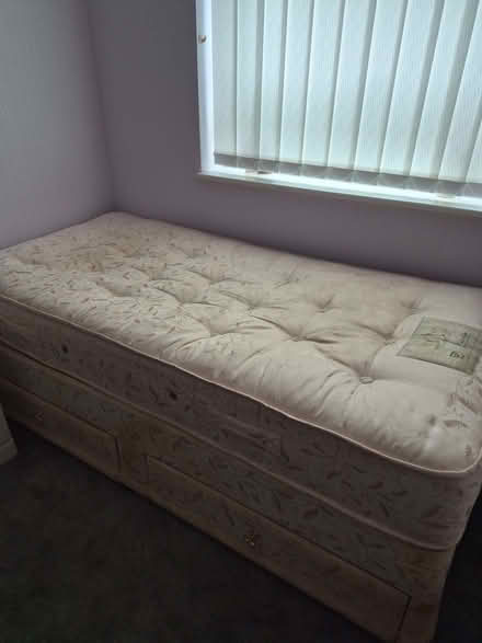 Photo of free Single divan bed (Prestwich M25) #1