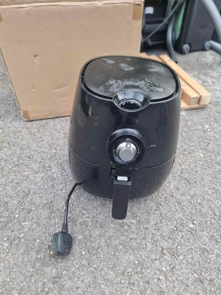 Photo of free Air fryer (TW5 9TG) #3