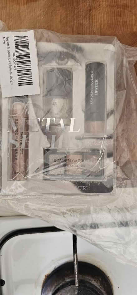 Photo of free Make up set (Altrincham) #1