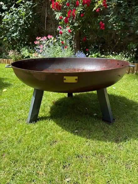 Photo of free Harbour Housewares 75cm Fire Pit (Clapham) #1