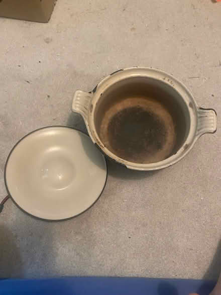 Photo of free Very old le creuset pot 18 inch (RG2) #3