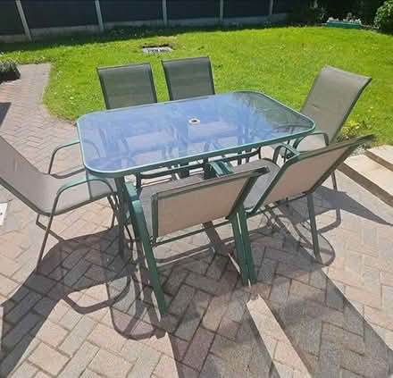 Photo of Garden table and chairs (South Kilkenny) #1