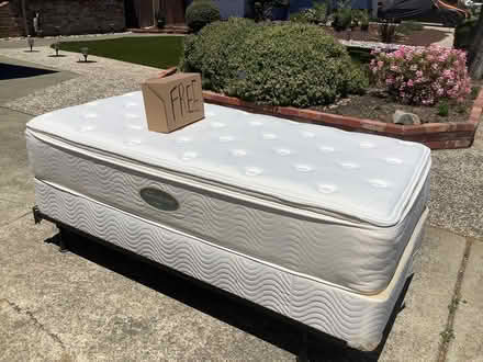 Photo of free Twin Bed (Irvington area of Fremont) #1