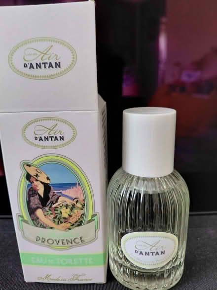 Photo of free Un air d'antan eau de toilette perfume (Stroud GL5) #1