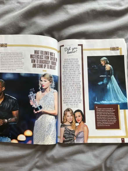 Photo of free Taylor Swift magazine (Mill Hill (NW7)) #2