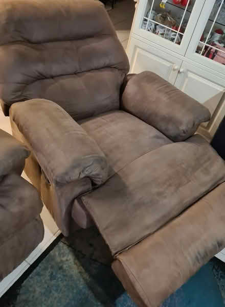 Photo of free Lounge + 2 Recliner Chairs (Ashby) #3