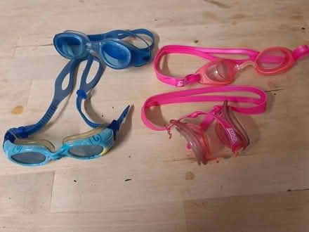 Photo of free Swimming goggles (Montpelier BS6) #1