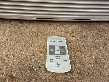 Photo of free Working window AC (Fair Lawn, NJ) #2