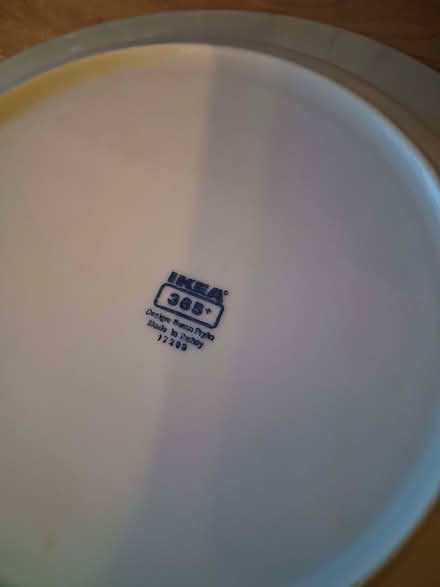 Photo of free Extra large plates and bowls (Ponders End EN3) #3
