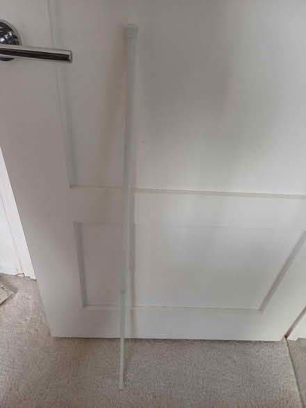 Photo of free Extendable netting pole. 55 to 90cm (Lordswood ME5) #1