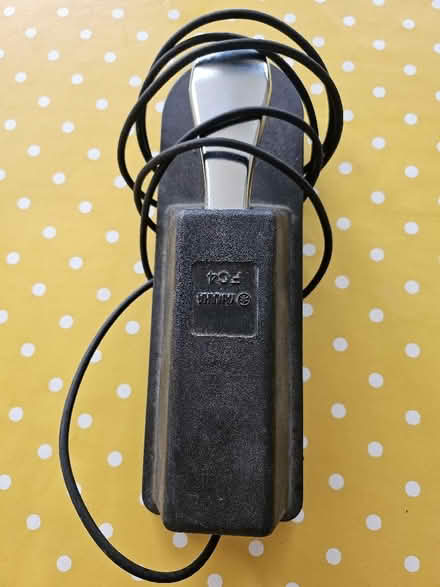 Photo of free Yamaha pedal for keyboard (Buggs Bottom RG4) #2
