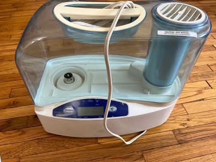 Photo of free Enviracaire Humidifier (Chelsea) #1