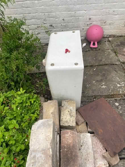 Photo of free Belfast sinks (TN16) #4
