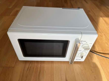 Photo of free Microwave (Dublin 6 (Terenure/Rathgar)) #1