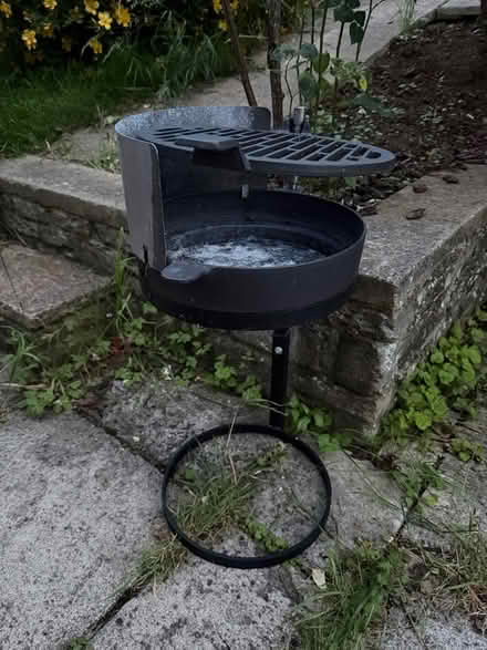 Photo of free Small BBQ (Cumnor OX2) #3
