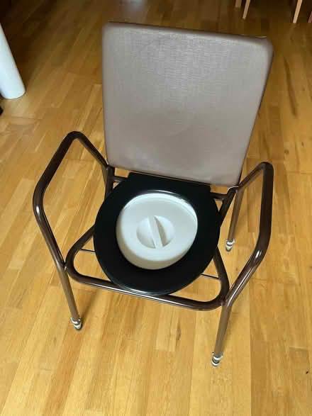 Photo of free Commode (Dublin 6 (Terenure/Rathgar)) #2