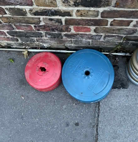 Photo of free Loads of weights + dumbell bars (Selhurst SE25) #3