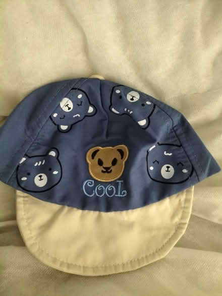 Photo of free Baby clothes new born (Wn7) #2
